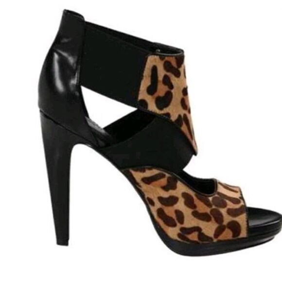 Calvin Klien Sonia Platform Heels - Picture 1 of 12